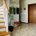 Mrak'sche Kommune Nyaraló